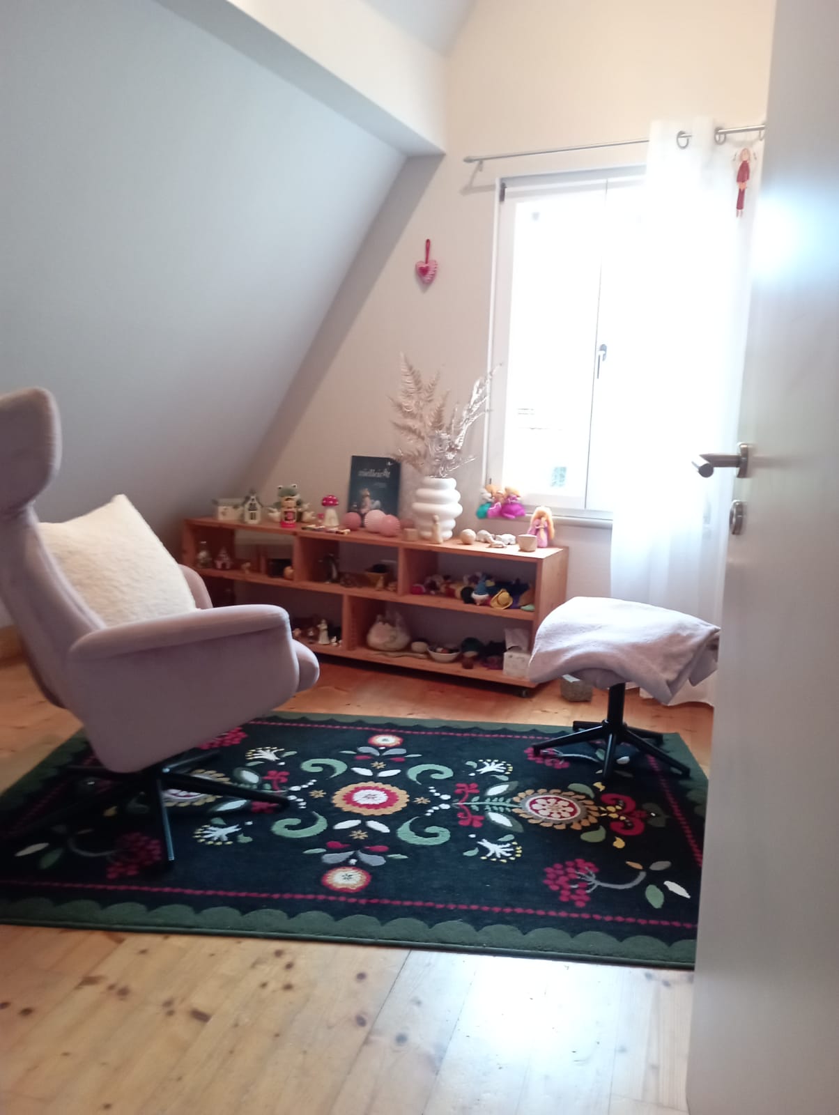 Praxisraum mit Sessel